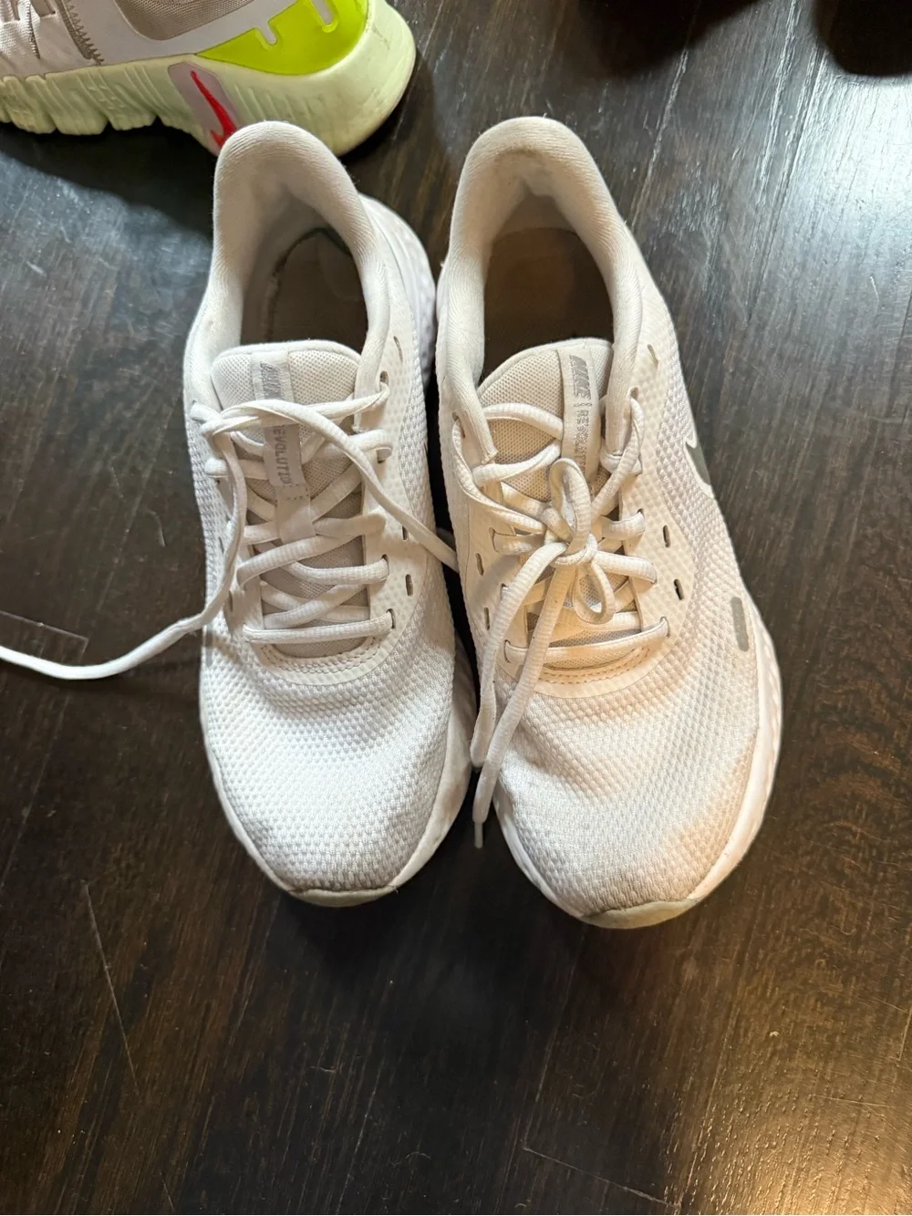 Nike Women's White and Silver Mesh Running Sneakers